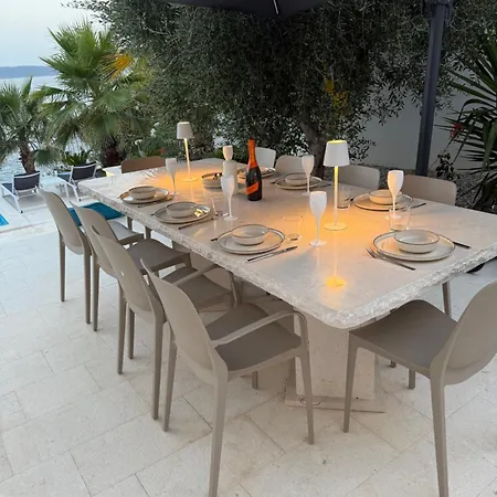 Beachfront Leonardo With Pool Villa