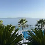 Beachfront Leonardo With Pool Vila Trogir