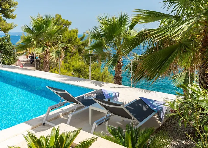 Villa Beachfront Leonardo With Pool Trogir