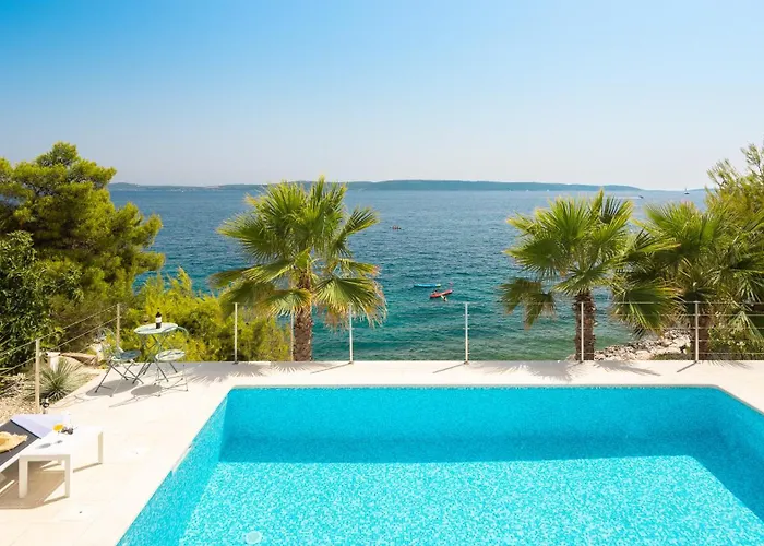 Beachfront Leonardo With Pool * Trogir